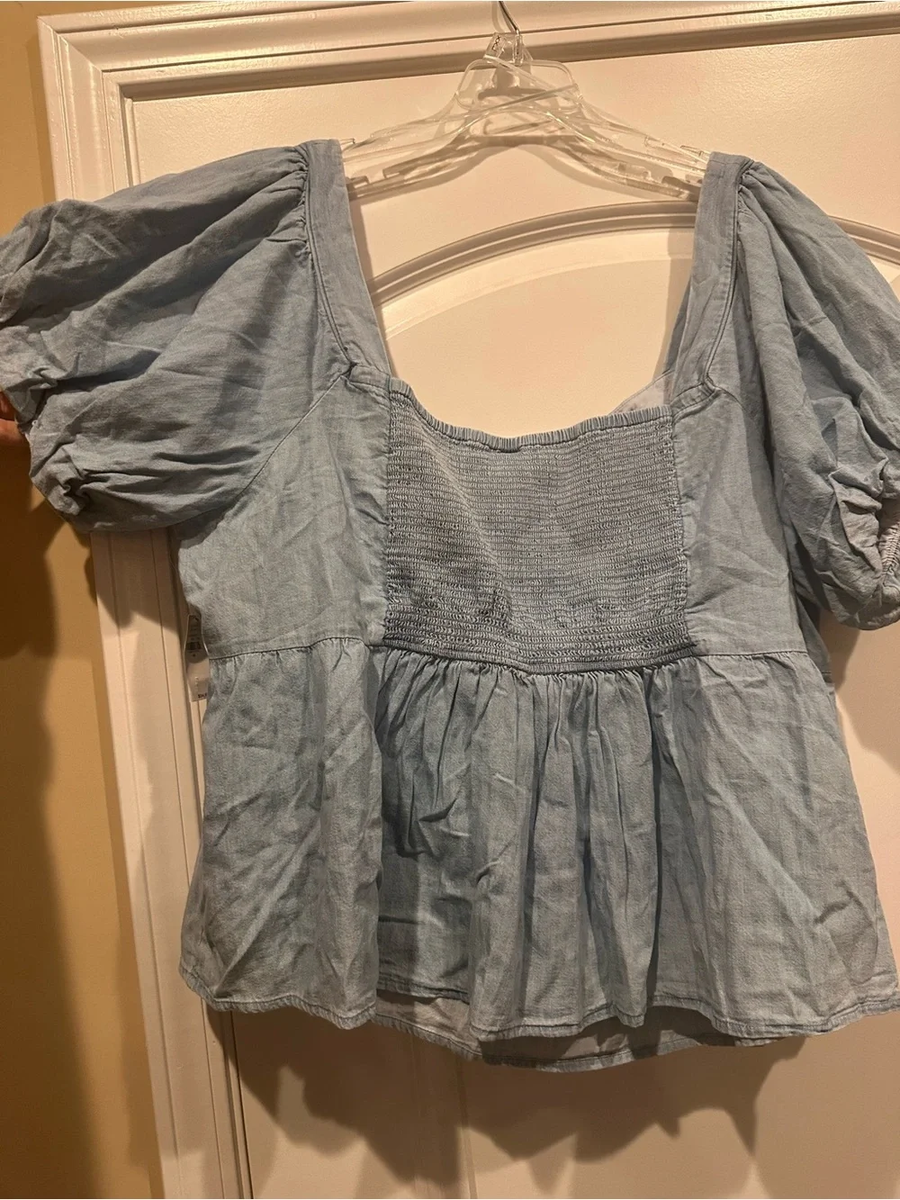 Old Navy Light Blue Puff-Sleeve Peplum Blouse